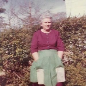 Meet your Posher, Vera